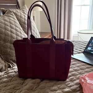 Poppy & Peonies Daily Tote - Berry